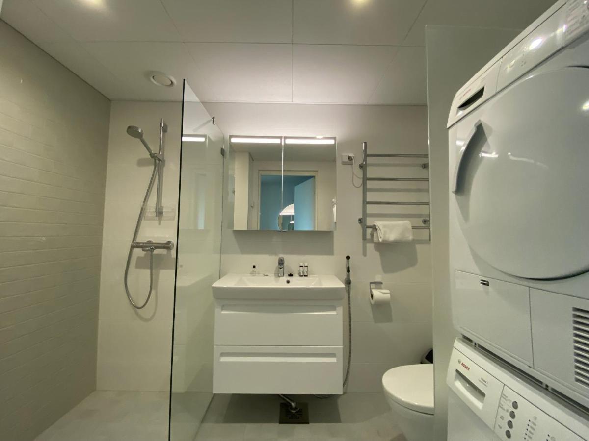 Ainoa Shopping Center Apartments - Tapiola Еспоо Екстериор снимка